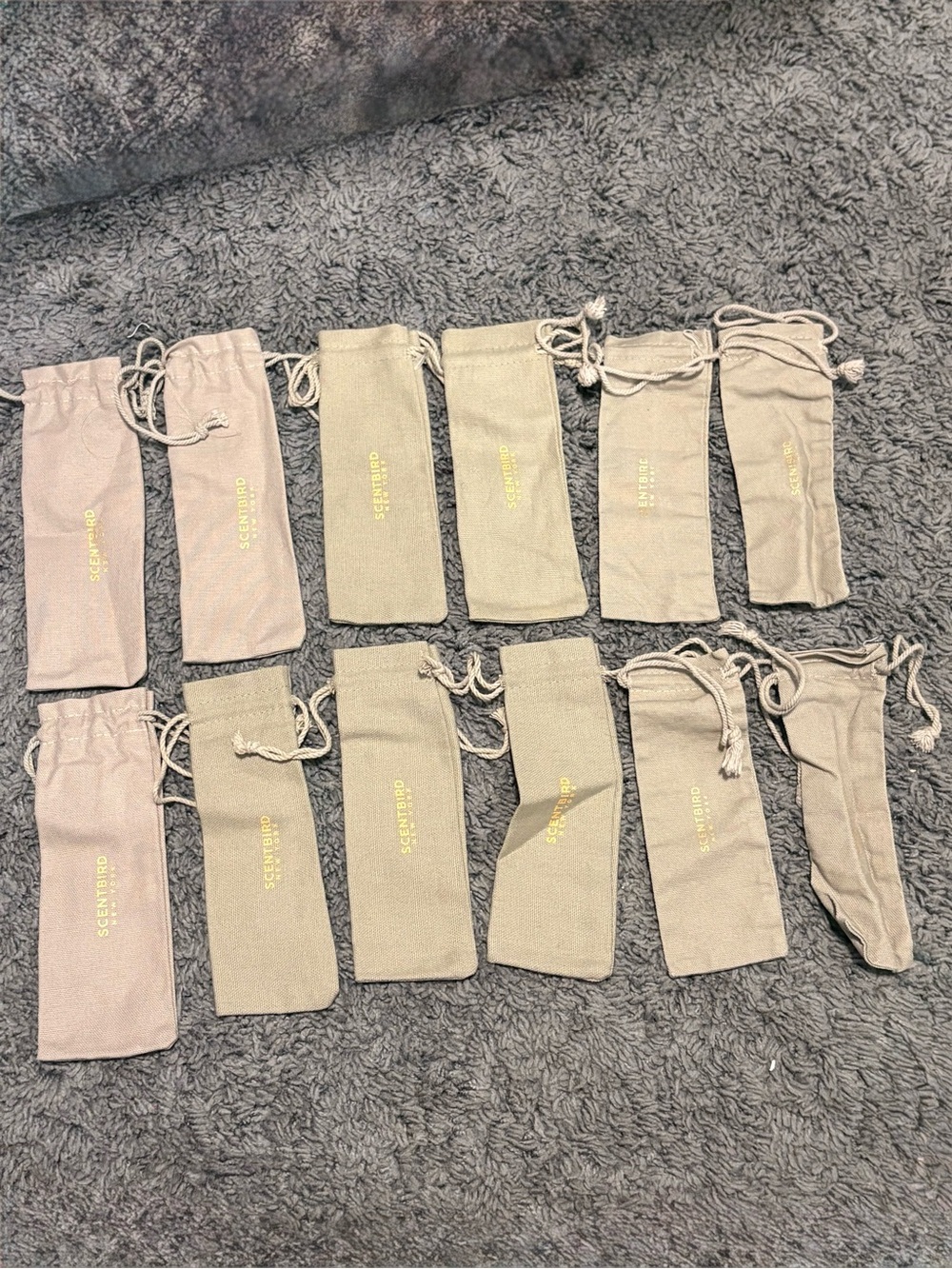 NWOT set of 12 Scentbird grey drawstring bags